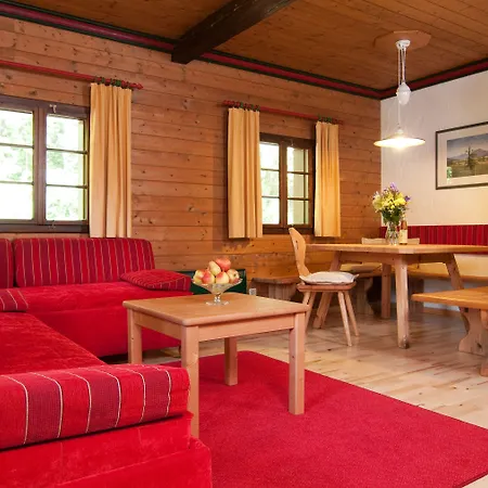 Naturel Hoteldorf Seeleitn 3*