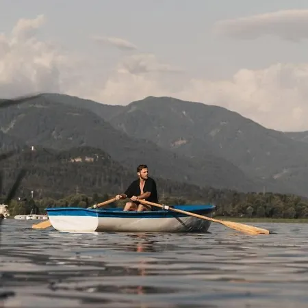 Naturel Hoteldorf Seeleitn Tatil parkı Faak am See